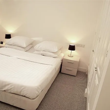 阿米司塔特酒店 2*