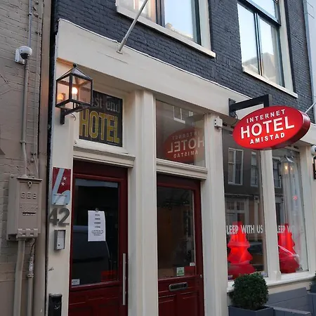 Amistad Hotel